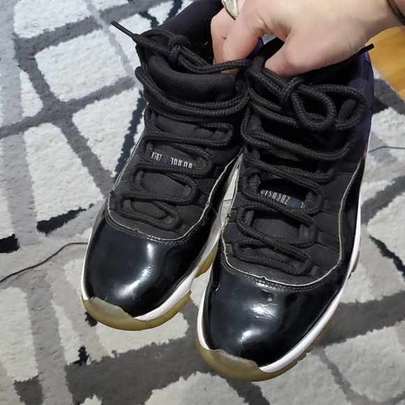 air jordan 11 space jam sneakers - Picture 3 of 13